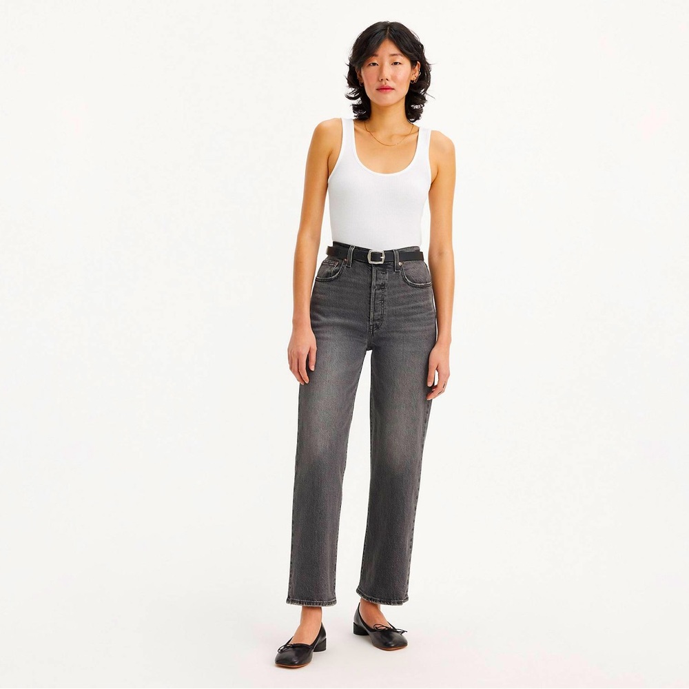 Levi’s Premium Ribcage Straight Ankle in Well Worn | EUC